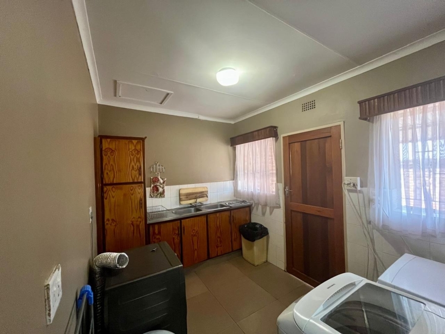 3 Bedroom Property for Sale in Flimieda North West